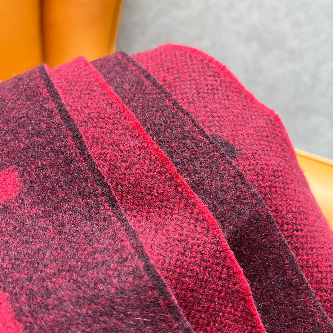 Gucci Scarves- Gucci Scarf Elegant Everyday Designer Scarf