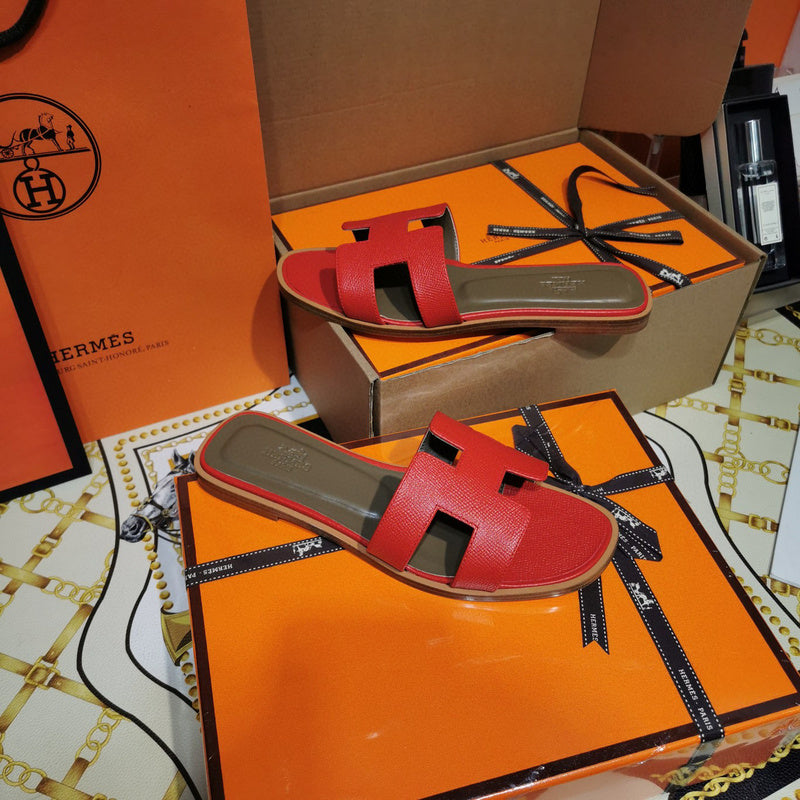 Hermes sandals Style 087 - logo and branding close-up