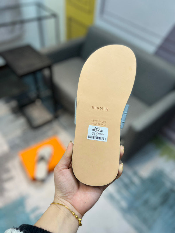 Hermes shoes Style 014 - logo and branding close-up
