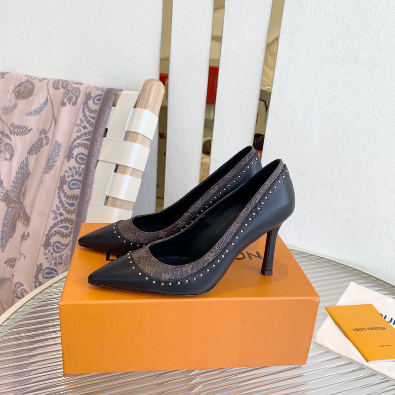Louis Vuitton shoes Style 321 - packaging and accessories