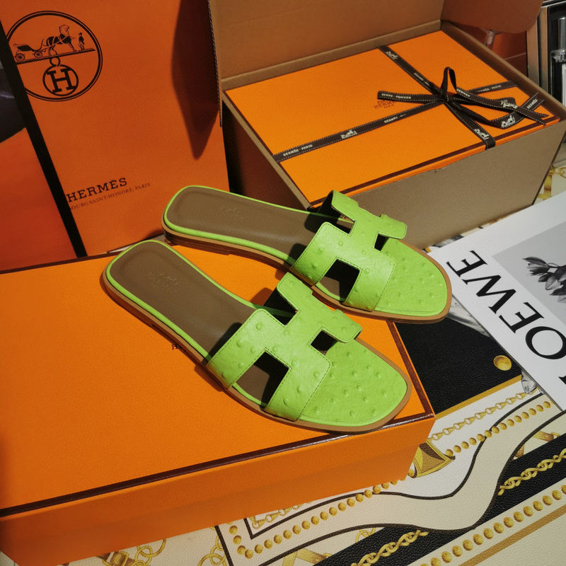 Hermes sandals Style 130 - sole and craftsmanship detail