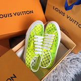Three-quarter angle view of Louis Vuitton luxury piece style No.078