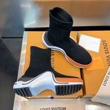 Front view of Louis Vuitton luxury piece style No.138