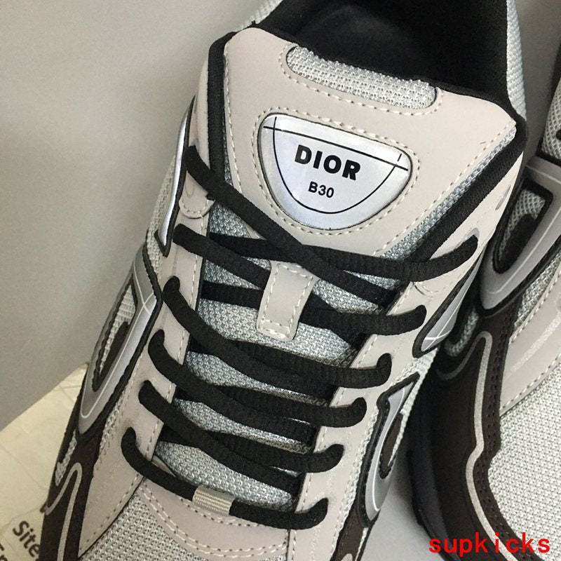 Dior shoes Style 011 - texture and material detail