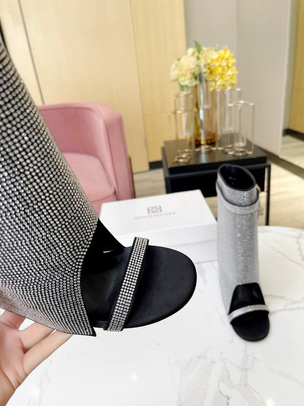 Givenchy shoes Style 139 - packaging and accessories