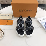 Close-up detail view of Louis Vuitton luxury piece style No.085