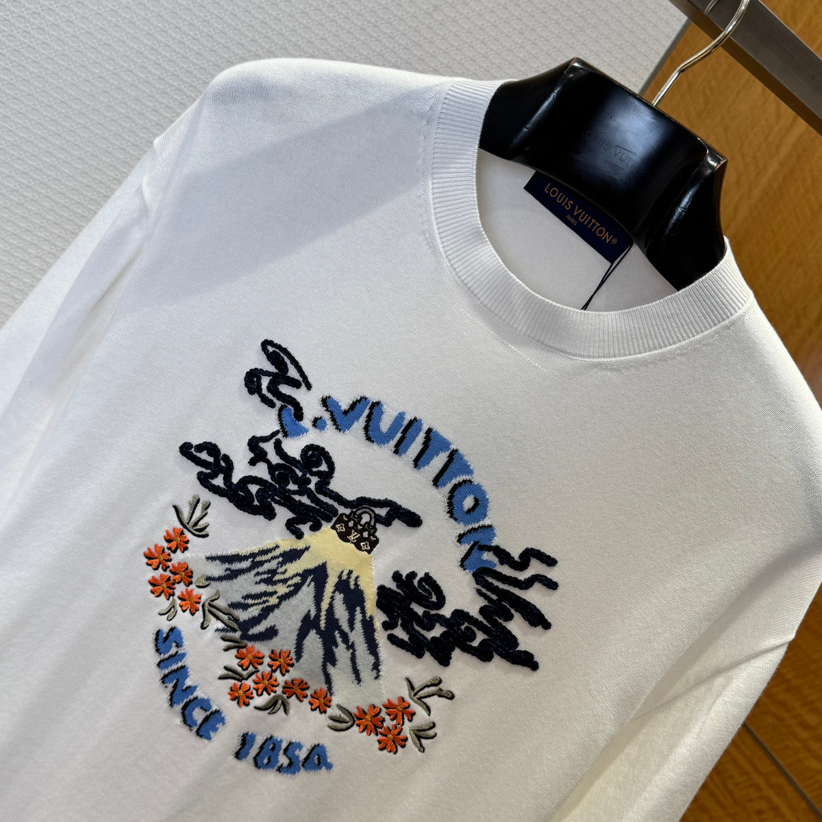 Louis Vuitton T-Shirts- Louis Vuitton Lou T-shirt Casual Everyday Designer Tee