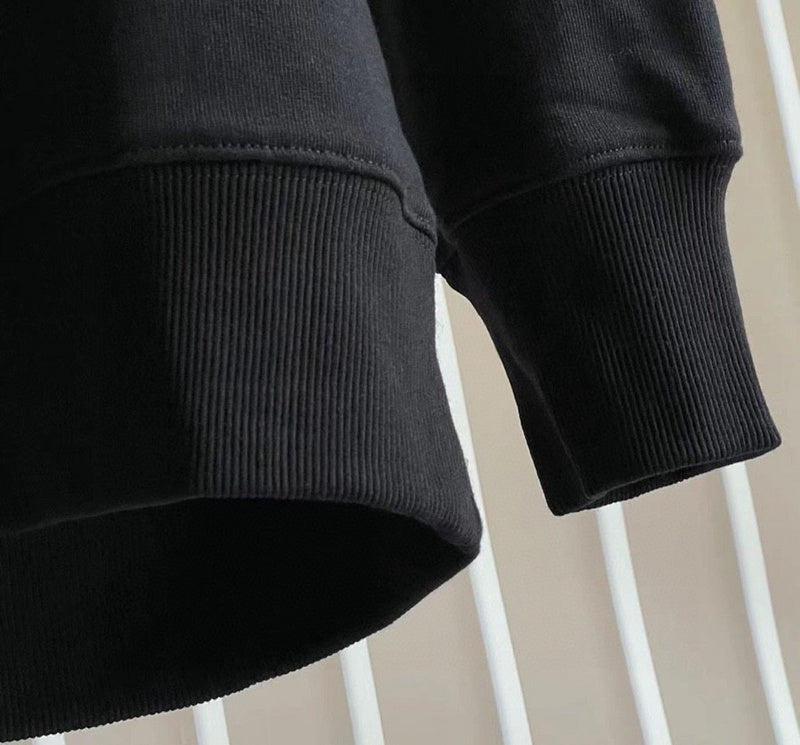 Styling view of Givenchy luxury piece style No.201
