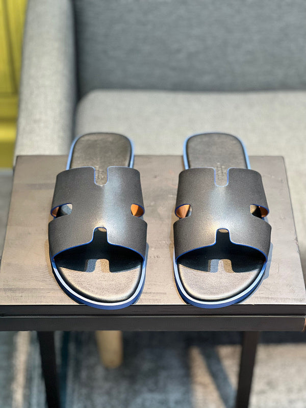 Hermès Black Loafer Flats - Detail Shot of Craftsmanship