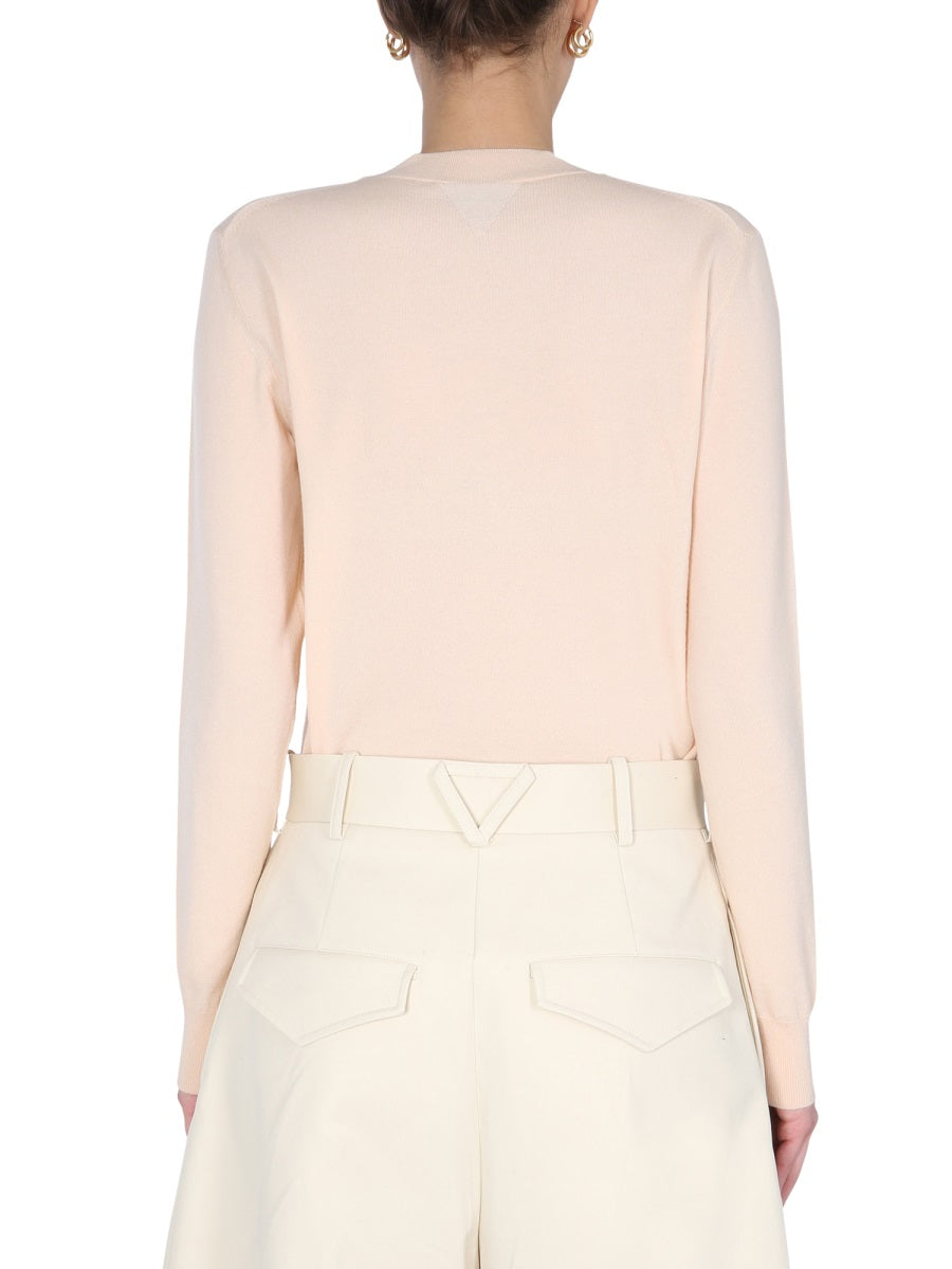 Bottega Veneta Sweaters? Bottega Veneta Women Lightweight Long Sleeved Sweater Luxury Designer Knit Sweater
