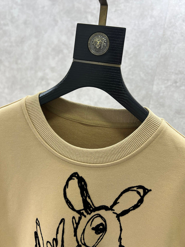 Back view of Burberry luxury piece style No.530