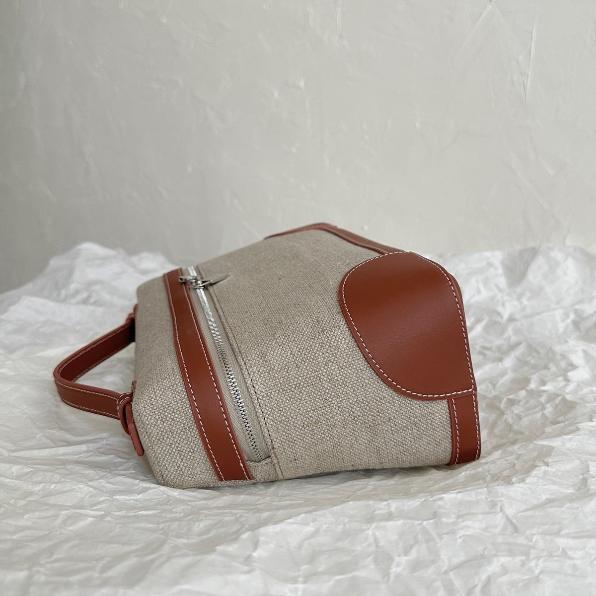 Bags- Loro P Extra Pouch L27 Luxury Designer Leather Handbag