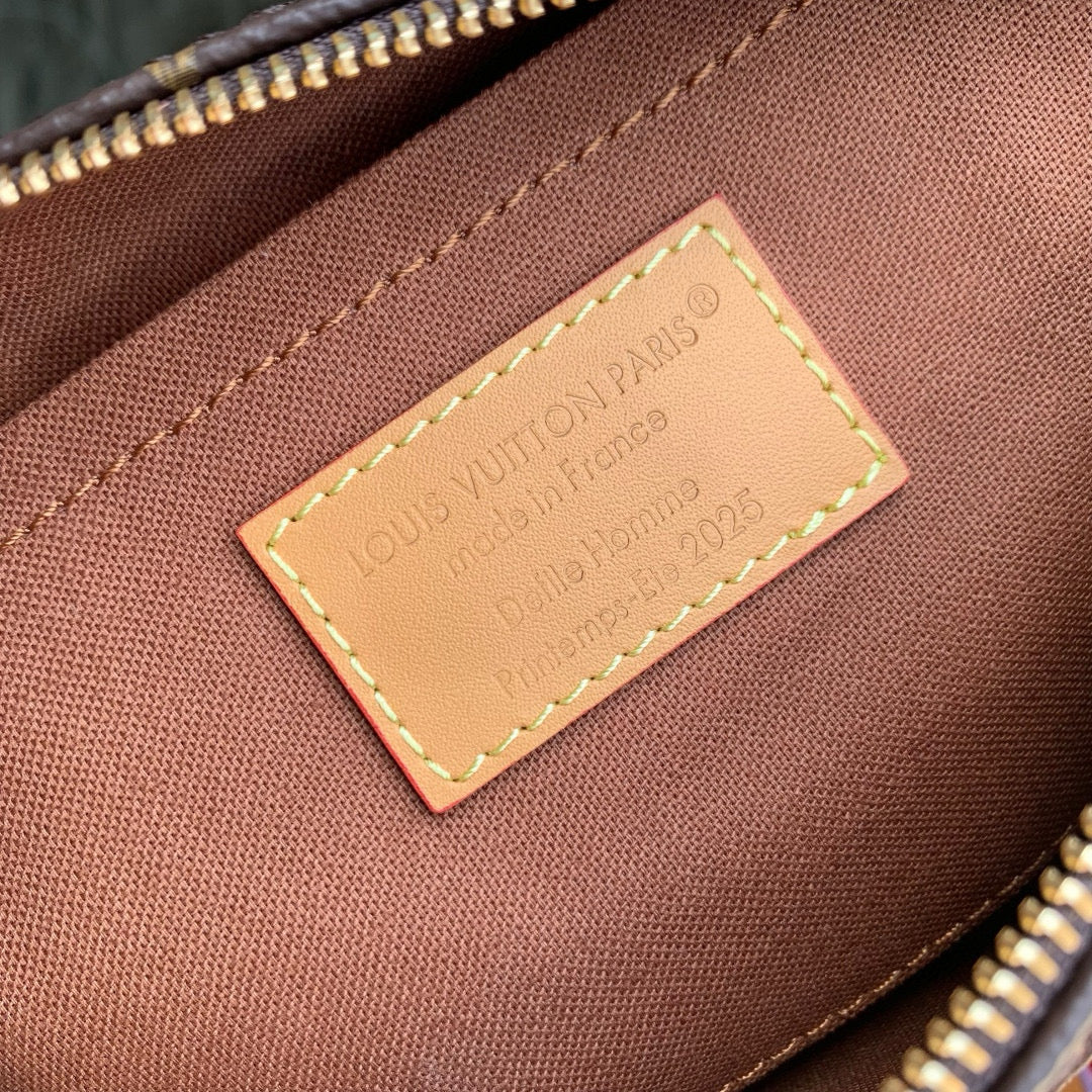 Velouxe Bags?  Velouxe Lou Keepall 25 Bag Premium Designer Shoulder Bag