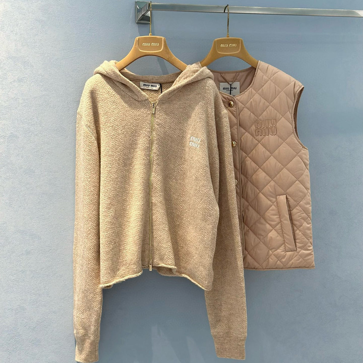 Hoodies- Miu M Zip Hoodie Premium Designer Casual Hoodie