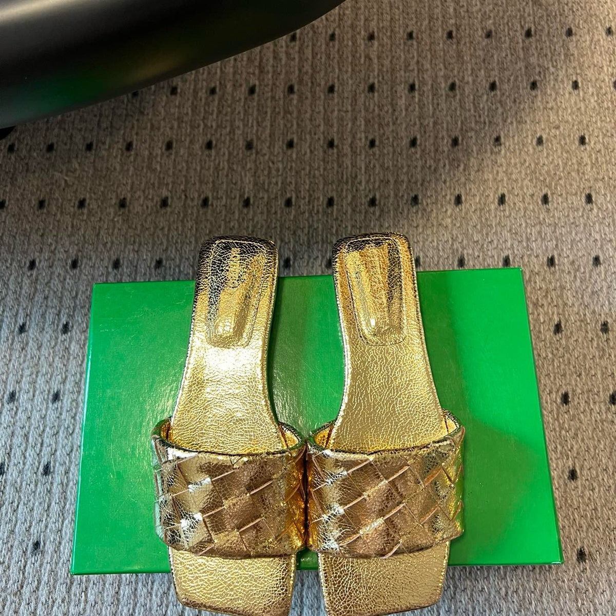 Shoes- Bott V Sandals Comfortable Everyday Designer Shoes