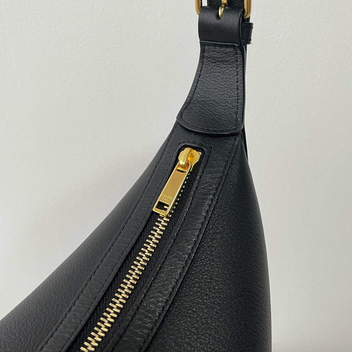 Bags- Cel Medium Heloise Bag Elegant Everyday Designer Handbag