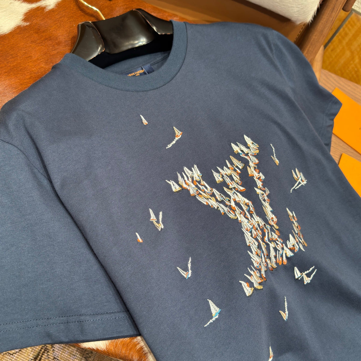 Louis Vuitton T-Shirts- Louis Vuitton Lou T-shirt Premium Designer Cotton T-Shirt
