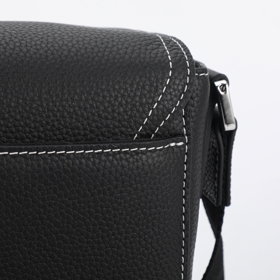 Dior Bags- Dior Saddle Messenger Bag Elegant Everyday Designer Handbag