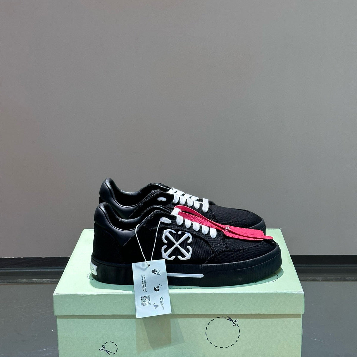 Shoes- Off W Trainers Premium Designer Casual Shoes