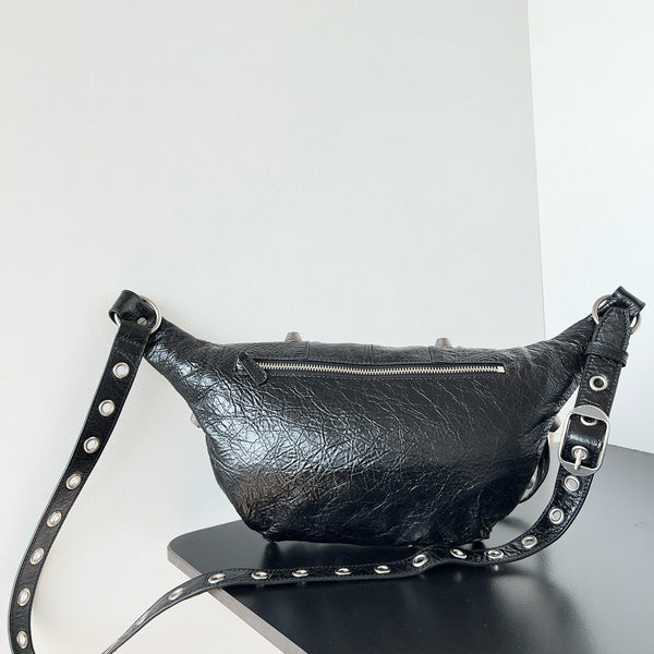 Front view of Balenciaga Le Cagole Medium Beltbag premium bag