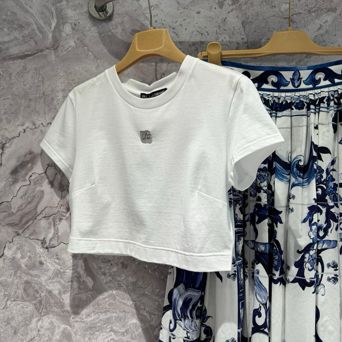 Tops- D&g Crop Top Premium Designer Casual Top