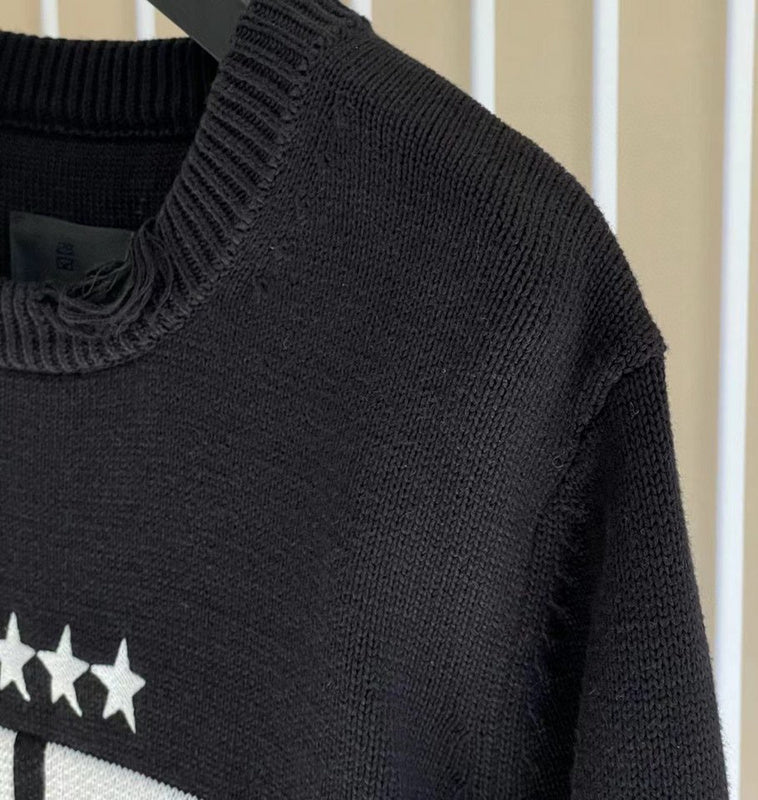 Styling view of Givenchy luxury piece style No.157