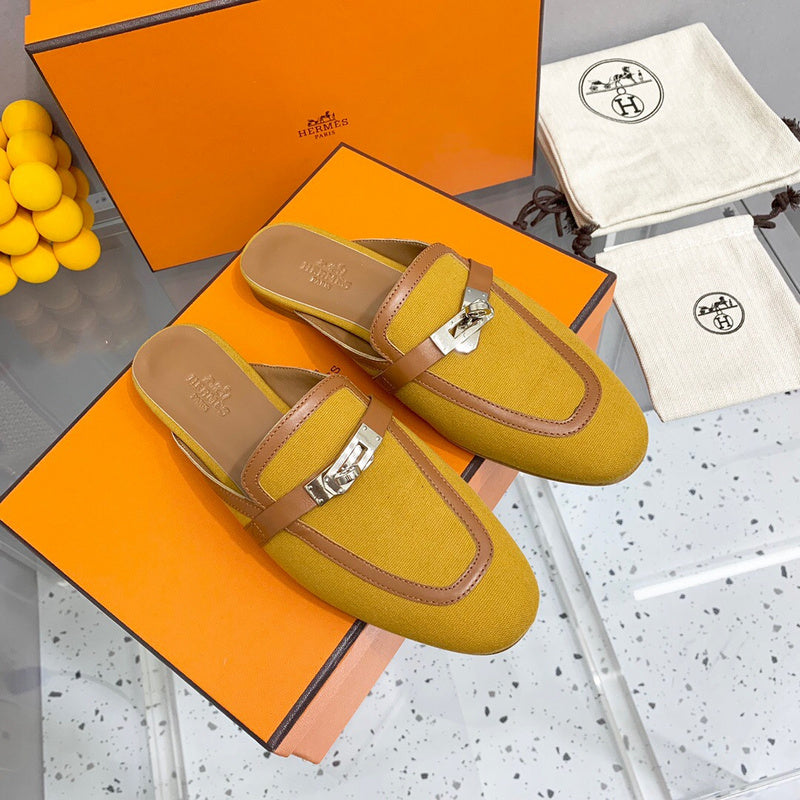 Hermès White High-Top Sneakers - Toe Detail View