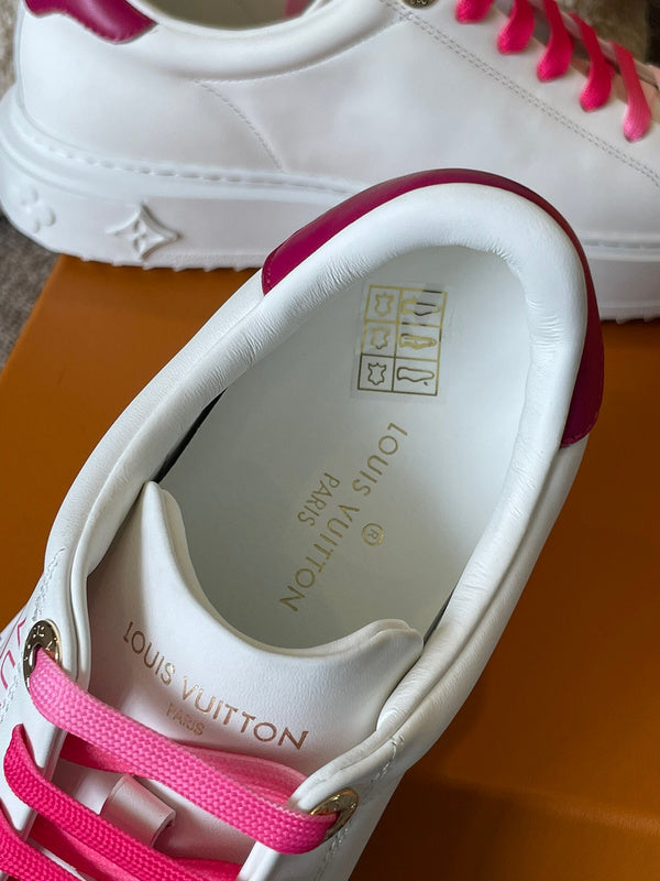 Louis Vuitton shoes Style 398 - sole and craftsmanship detail (alternate angle)
