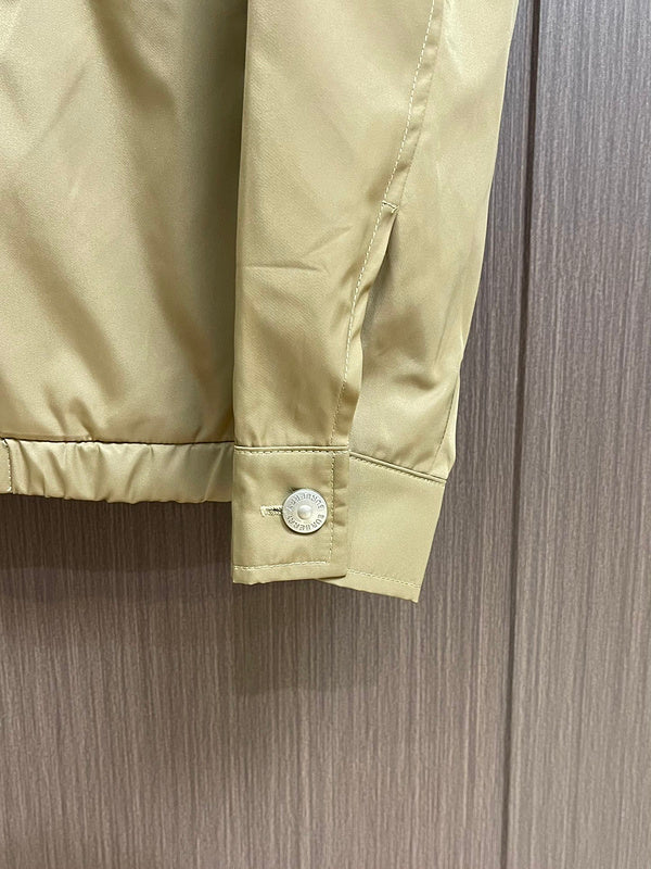 Styling view of Burberry luxury piece style No.456