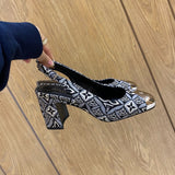 Louis Vuitton shoes Style 200 - top view showing design