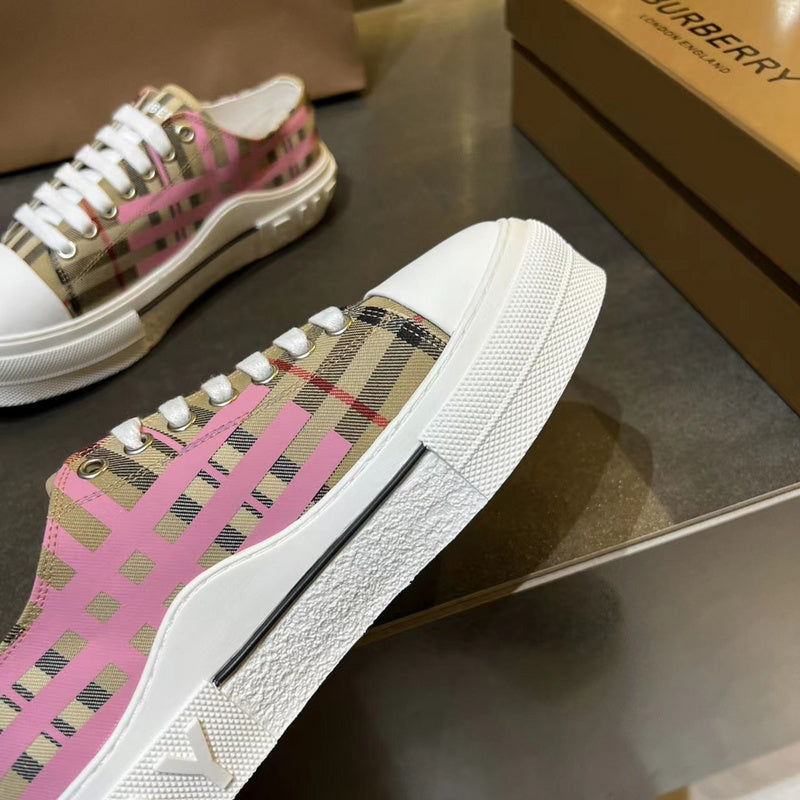 Burberry White Low-Top Sneakers - Lifestyle Styling Shot