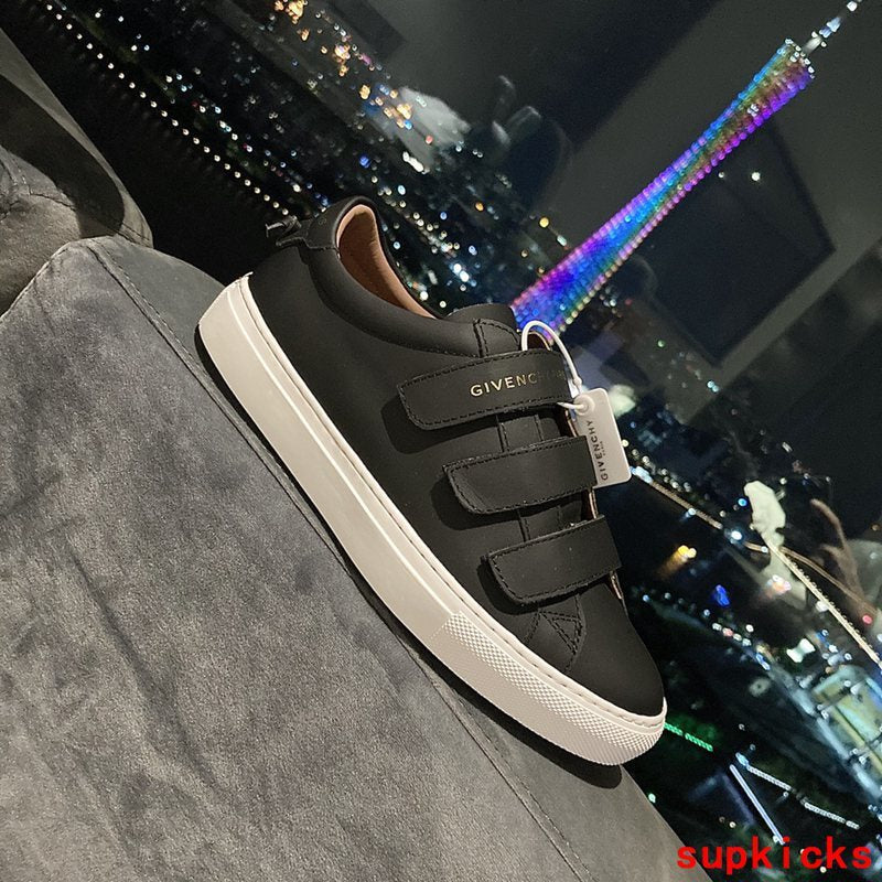 Givenchy shoes Style 079 - top view showing design
