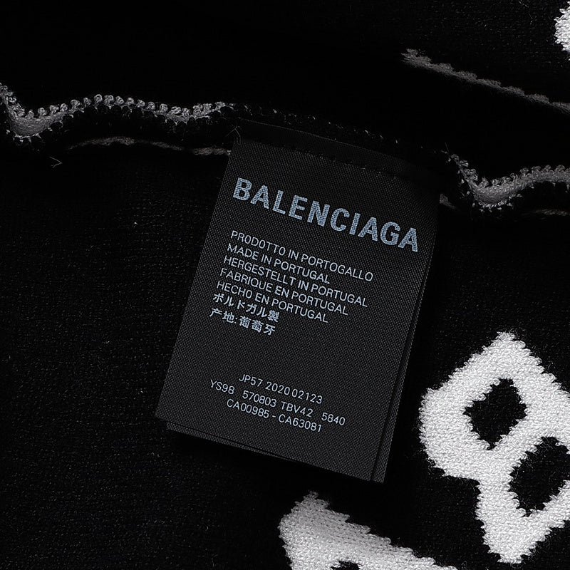Side profile view of Balenciaga luxury piece style No.045
