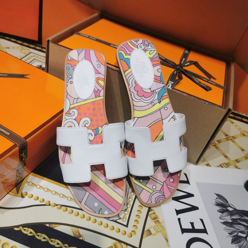 Hermes sandals Style 025 - packaging and accessories