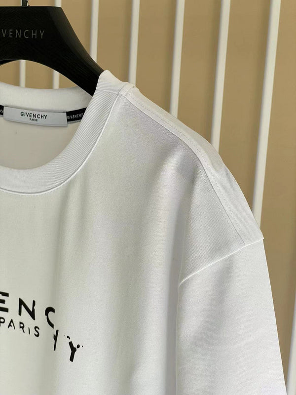 Three-quarter angle view of Givenchy luxury piece style No.192