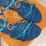 Back view of Louis Vuitton luxury piece style No.006