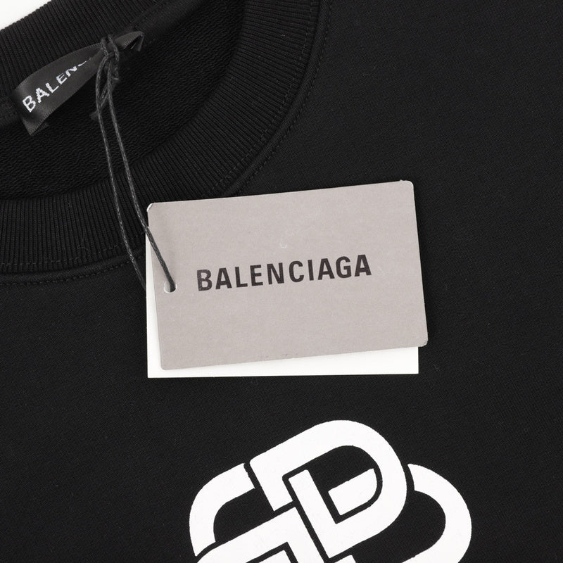 Texture and finish detail of Balenciaga luxury piece style No.148