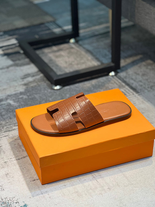 Hermes shoes Style 021 - sole and craftsmanship detail