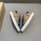 Burberry shoes Style 098 - sole and craftsmanship detail