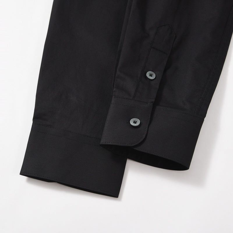 Three-quarter angle view of Burberry luxury piece style No.017