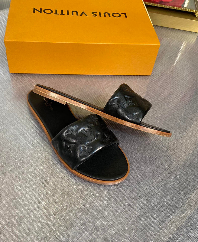 Louis Vuitton shoes Style 277 - close-up of handcrafted italian detailing