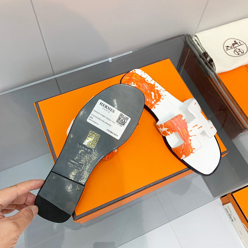 Hermès Tan Slide Sandals - Back View