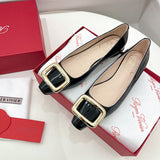 Front view of Roger Vivier luxury piece style No.051