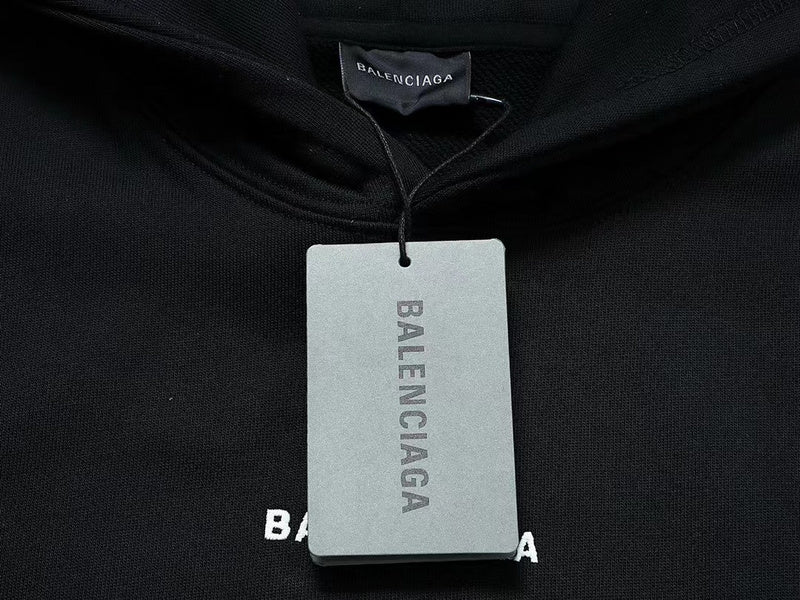 Styling view of Balenciaga luxury piece style No.143