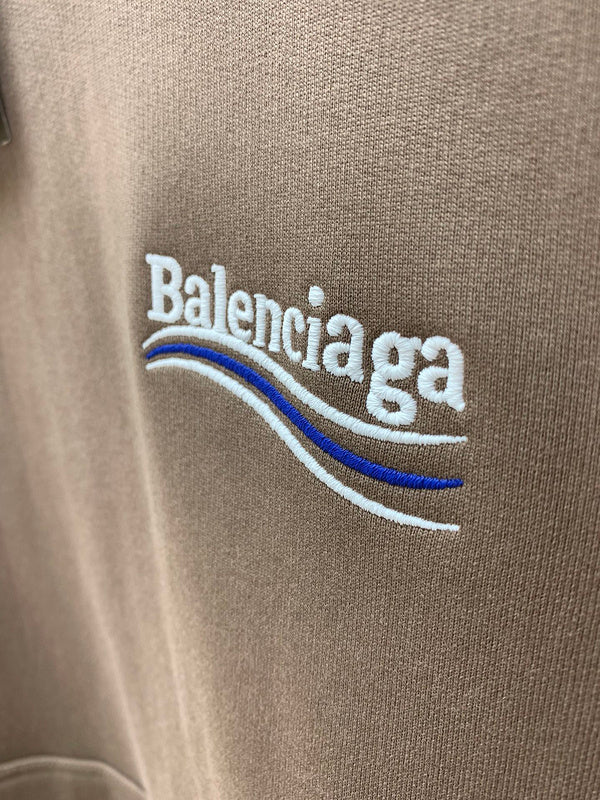 Styling view of Balenciaga luxury piece style No.517