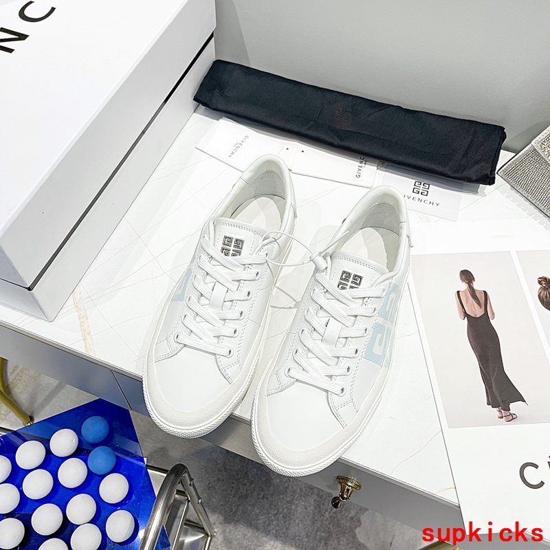 Givenchy shoes Style 050 - side profile detail