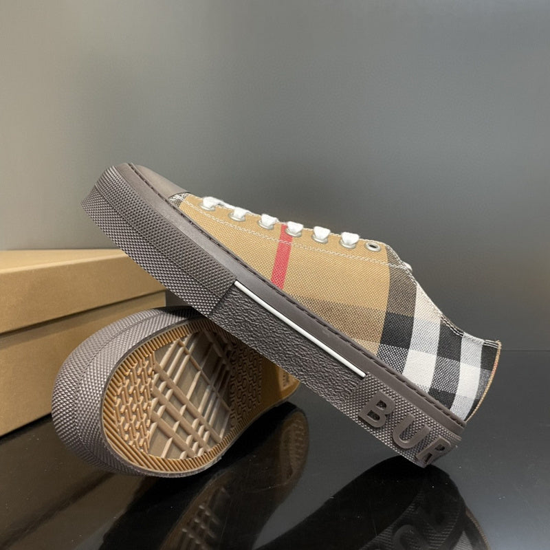 Burberry shoes Style 339 - close-up of timeless elegant design
