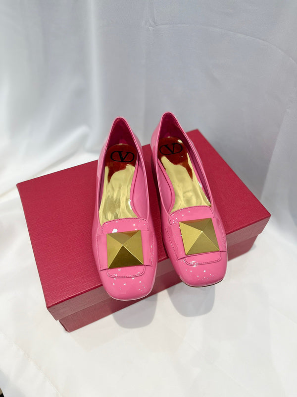 Close-up detail view of Valentino Garavani luxury piece style No.221