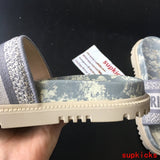 Dior shoes Style 041 - full pair display