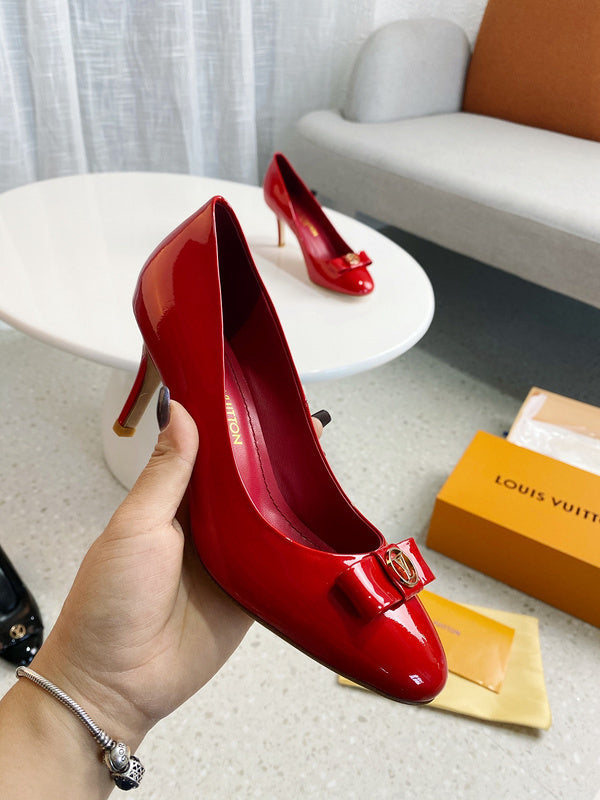 Louis Vuitton Beige Block Heel Pumps - Toe Detail View